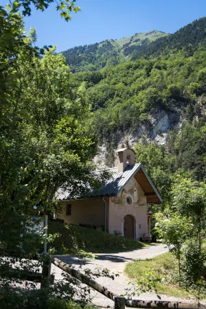 La chapelle Saint-Grat - A Pernet