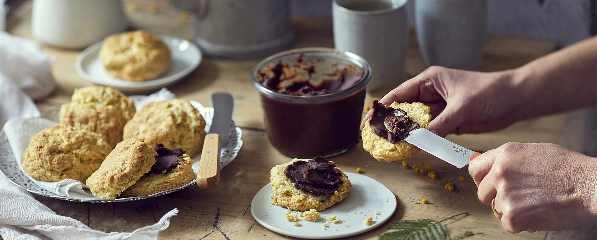 Spread with toasted hazelnut chips