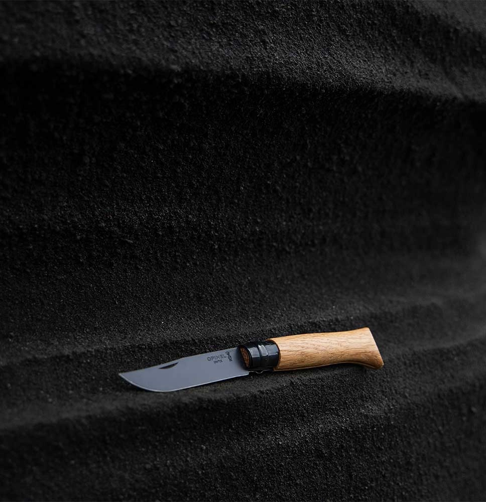 N°08 Eiche Black