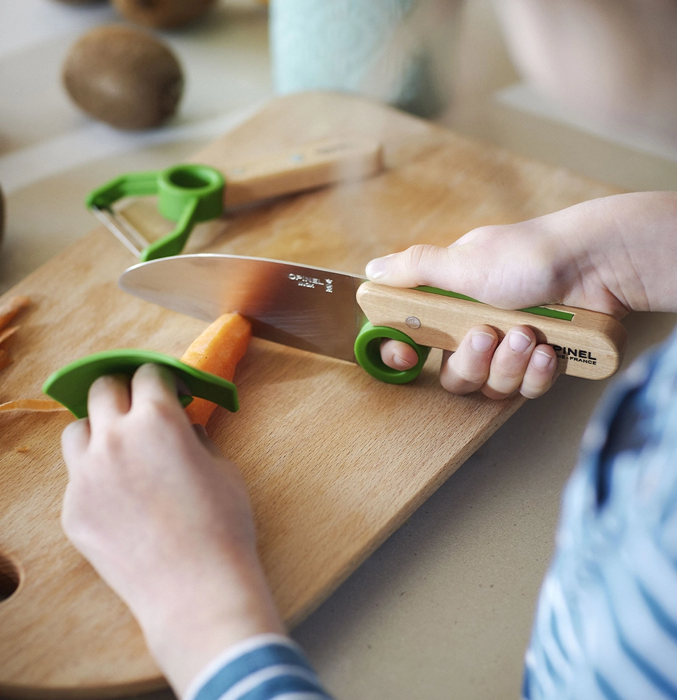 "Le Petit Chef" green children's kitchen set