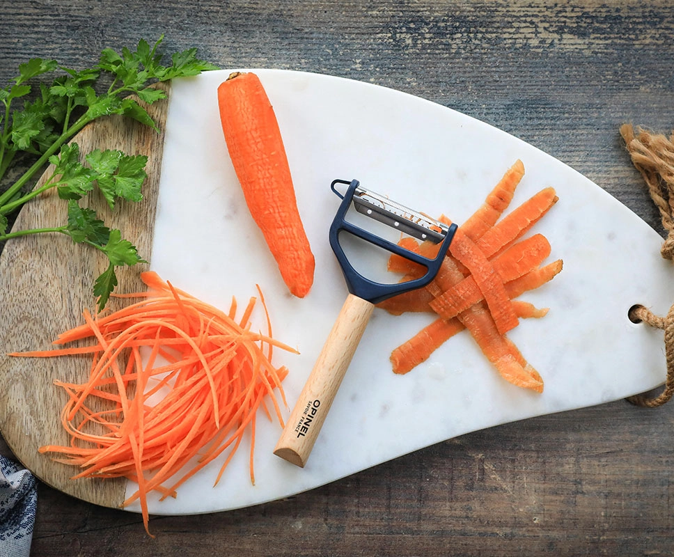 T-Duo wooden peeler in Blue
